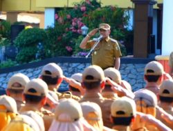 Menanam untuk Masa Depan, Wabup Zazuli Serahkan Bibit Ulin dan Apresiasi Pejuang Lingkungan