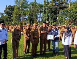 Tanah Laut Perkuat Aksi Pelestarian Alam, Bupati Rahmat Serahkan Penghargaan dan Bibit Ulin