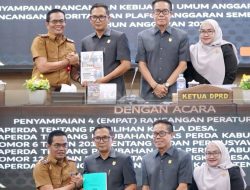 Paripurna DPRD Tanah Laut: KUA-PPAS 2027 dan Empat Ranperda Resmi Diserahkan