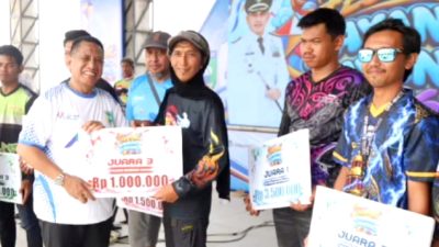 Wabup Zazuli Tutup Festival Layang-Layang Nasional 2026, Pelayang Nusantara Bersatu untuk Tanah Laut